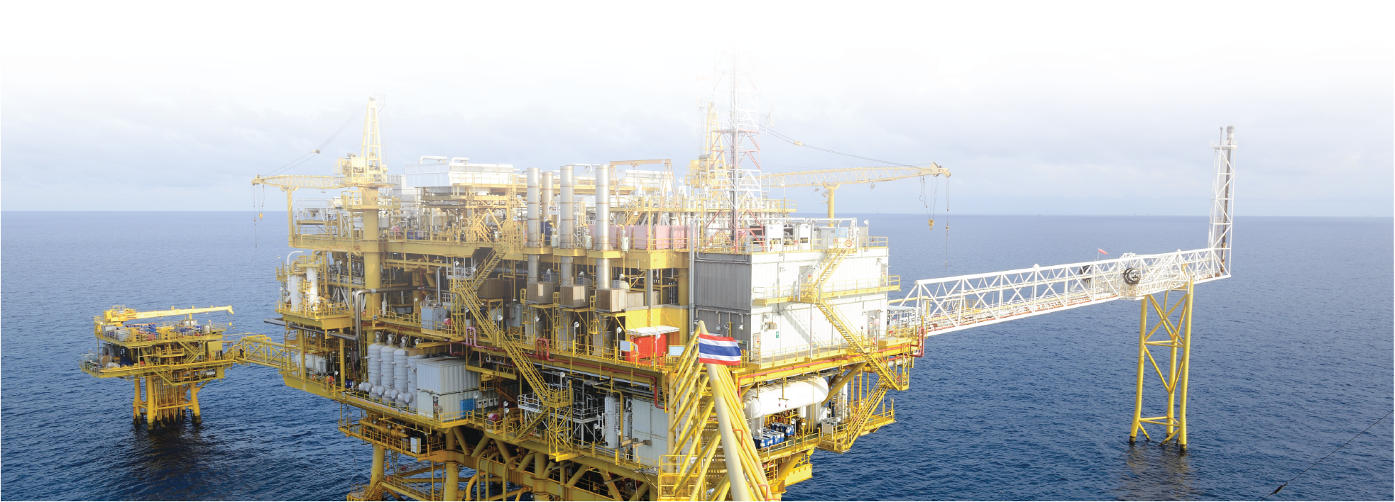 offshore oil drilling platform equipped with winch brakes
